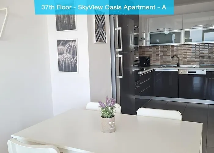 Apartment 37th Floor - Skyview Oasis - A Skopje